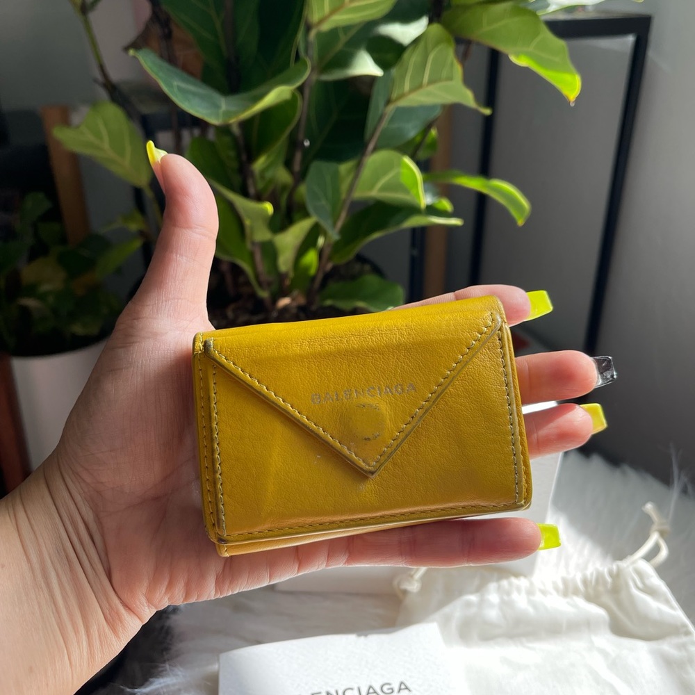 Balenciaga Papier Leather Compact Wallet - Picture 11 of 11